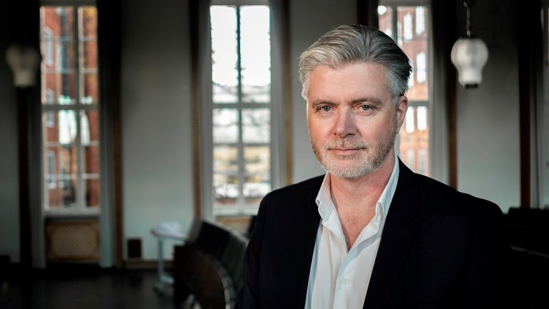 Per Alstergrenklinikchef/prodekan/professor/övertandläkareProfessor, övertandläkare (specialist i bettfysiologi), universitetslektor samt ansvarig för Orofaciala smärtenheten vid Odontologiska fakulteten. Min forskning handlar om smärta och inflammation i käkleden, framörallt på patientern med generella inflammatoriska sjukdomar (reumatiska sjukdomar) hos båda barn och vuxna. Arbetat på Malmö högskola sedan 1 okt 2011. Innan dess Docent, Senior forskare och Studierektor för tandläkarprogrammet vid Karolinska Institutet samt övertandläkare vid Eastmaninstitutet i Stockholm.