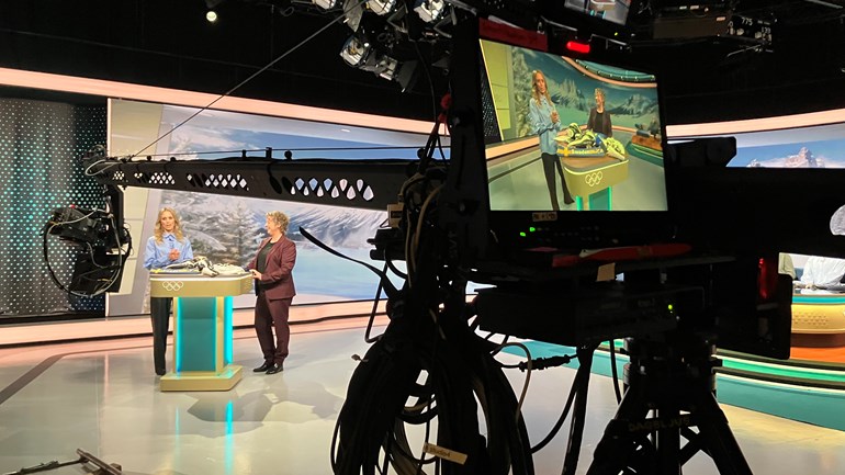 Linda Liljedahl i SVT OS-studio