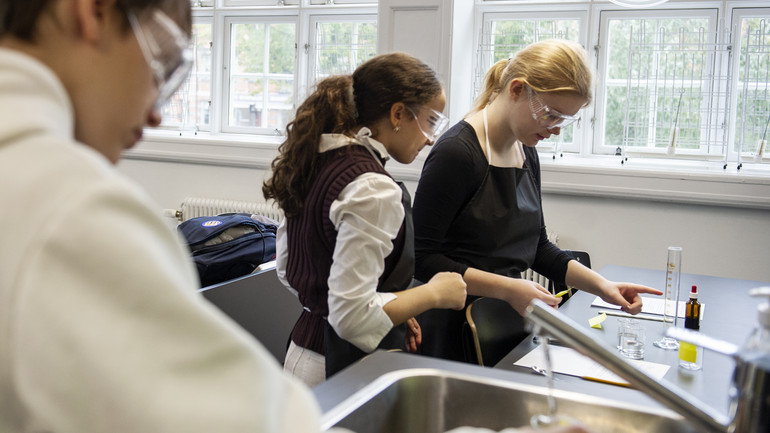 Elever har NO-lektion.